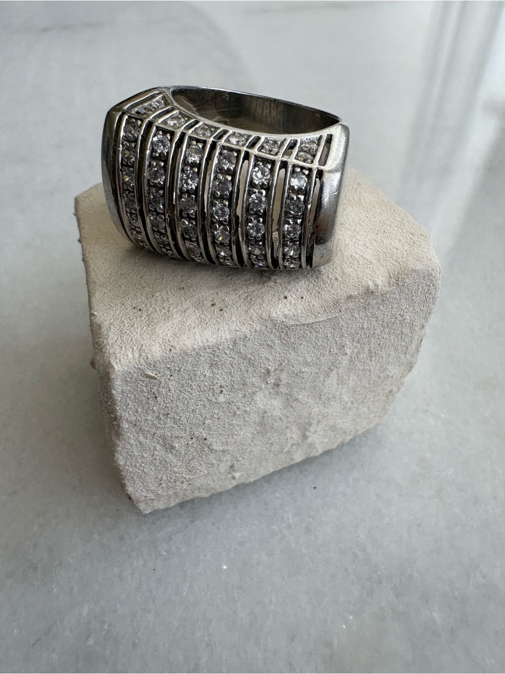 Unique art deco ring